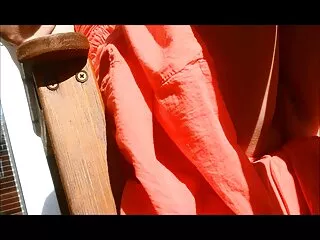 ტეილორი აგიჟებს მის კაცს ნელა და ძლიერად ეცემა ძაღლის სტილში