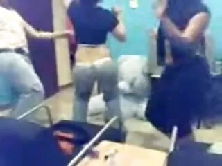 ვიოლეტა მწიფდება 40 გარეთ
